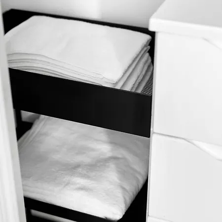 New Styled Beautifully Birmingham City One Bed Apartment Sleeps Up To 4 People Buitenkant foto