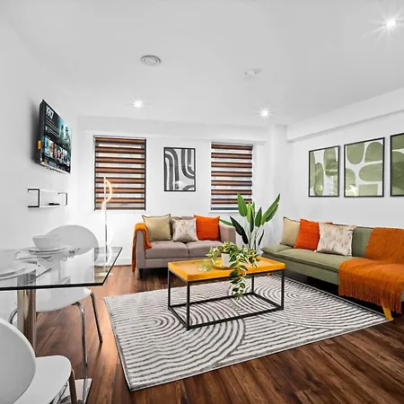 New Styled Beautifully Birmingham City One Bed Apartment Sleeps Up To 4 People Buitenkant foto