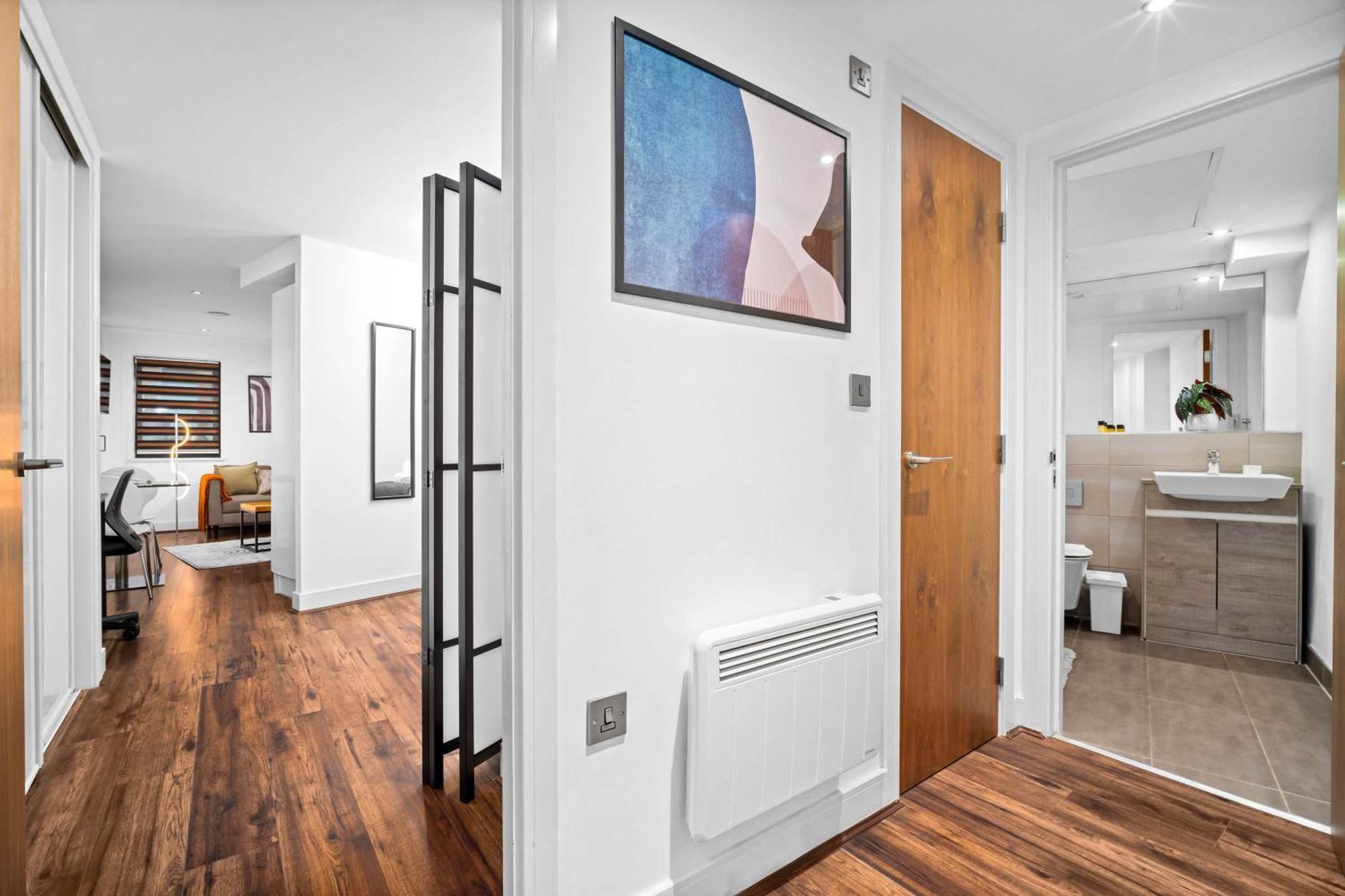 New Styled Beautifully One Bed Sleeps Up To 4 People Apartment